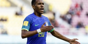 【龙八国际】记者：切尔西将与巴西17岁边锋埃斯特万签约7年