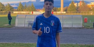 【龙八国际】斯基拉：亚特兰大16岁前锋伊纳西奥将加盟多特，签约至2027年