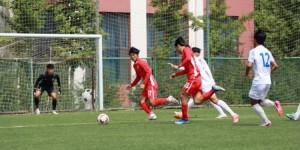 【龙八国际】足协青少年足球锦标赛第二轮：海港U17队0-0申花U17队