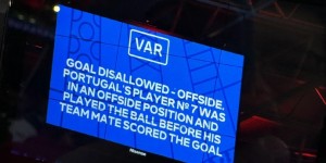 【龙八国际】媒体人：欧洲杯VAR检查后取消进球，现场大屏会告知原因