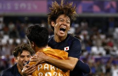 【龙八国际】足球报：无超龄仍两连胜提前出线，日本国奥依旧亚洲领先