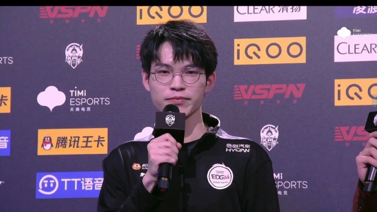 上海EDG.M赛后采访：线下赛大家会比较激情 我们打好自己的就行